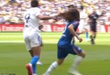 Calvert-Lewin hair pull VAR call spurs anger after Martinez red