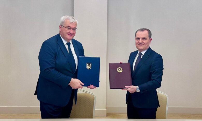 Azərbaycan və Ukrayna XİN-ləri hüquqi yardım sazişi imzaladılar