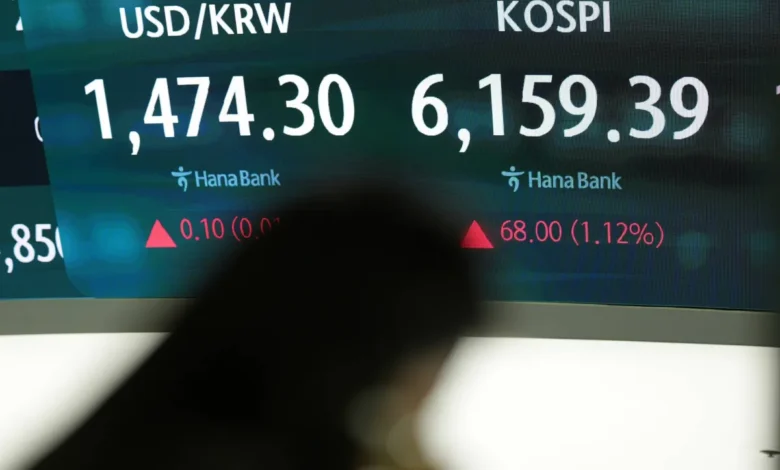 انتعاشة مفاجئة في أسواق آسيا: أرباح الشركات ووعود السلام تقود المشهد