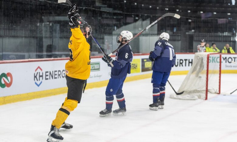 Jaunieji Lietuvos ledo ritulininkai sukūrė stebuklą ir patiesė prancūzus