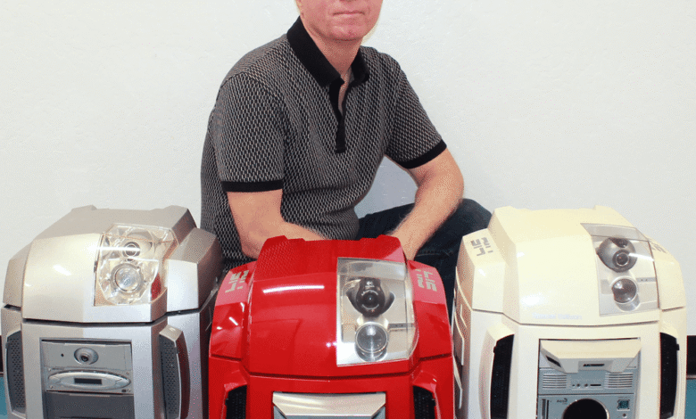 Teacher Builds Life-Size ENIAC Replica With Students