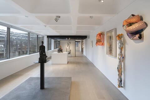 Lynda Benglis at Barbican: Accessibility That Makes the Art Reach Everyone