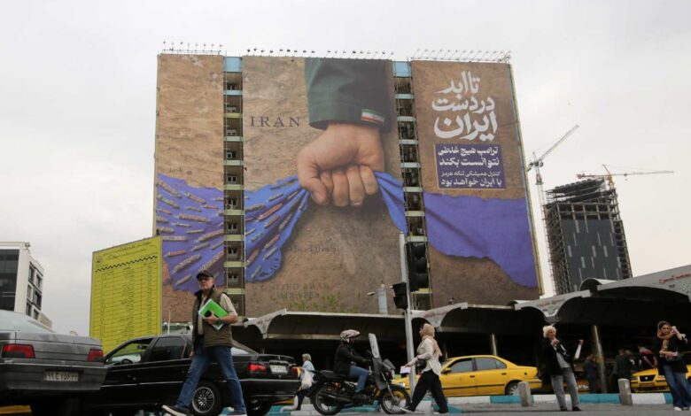 Trump Hormuz Blockade Plan Faces Headwinds in U.S. Politics