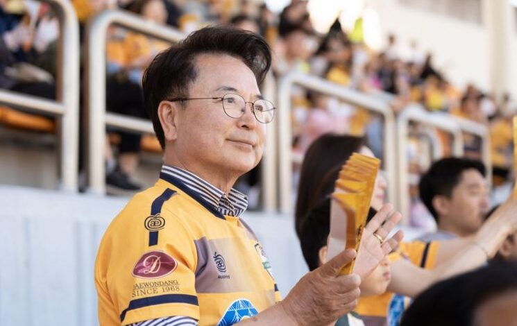 육동한, FC목포전 현장 응원…”스포츠가 살아야 도시도 활기 찾는다”