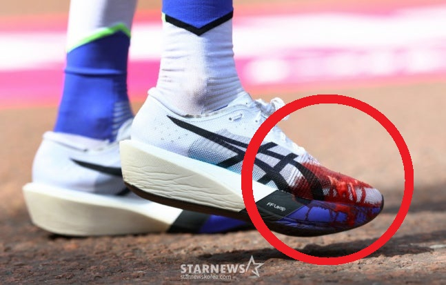 London Marathon: One-Hour Breakthrough Meets a Blood-Soaked Finish