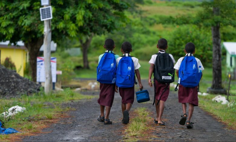 Police urge parents to strengthen communication with children before school holidays