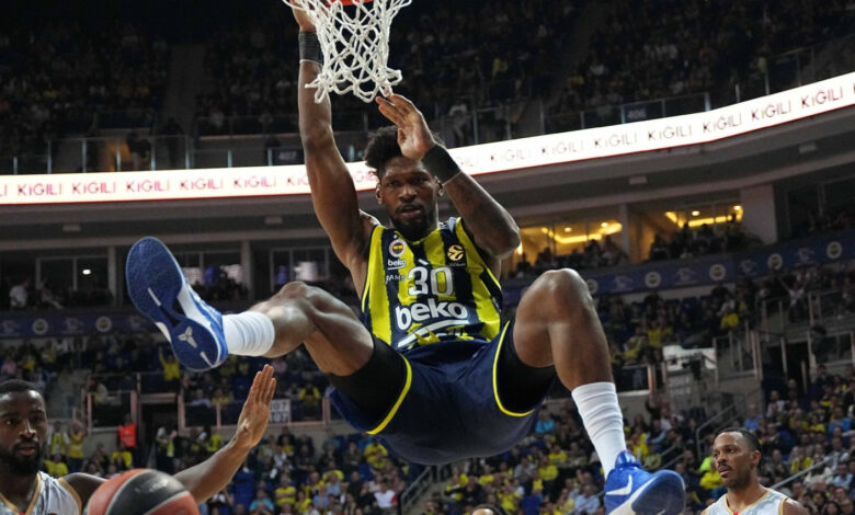 Novi peh za Fenerbahče: Kris Silva povredio skočni zglob