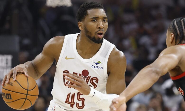 Mitchell & Harden Ignite Cavs to 3-2 Lead vs Raptors