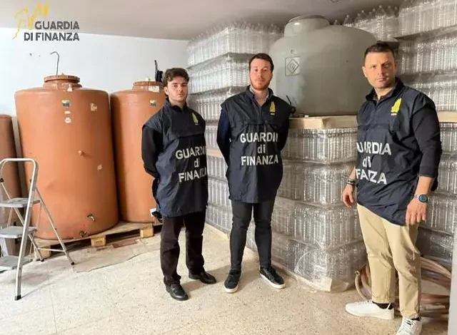 Agrigento, sequestrati oltre 8.000 litri di vino in una cantina abusiva