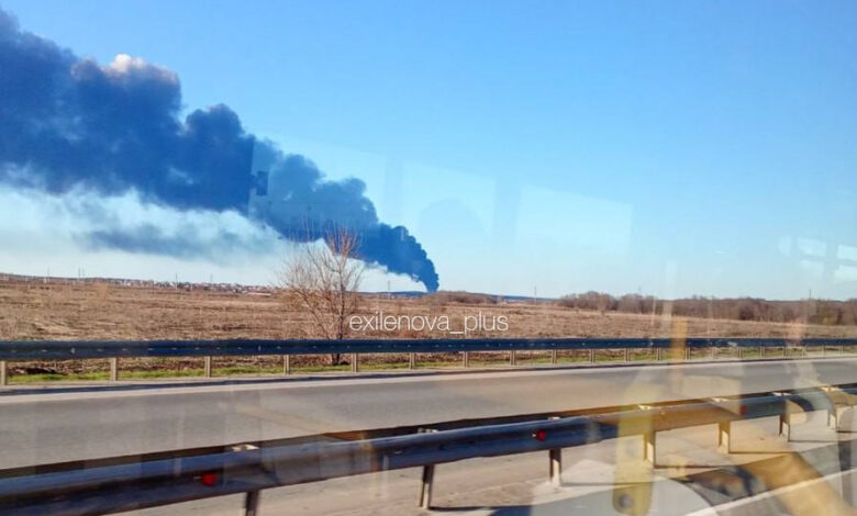 Атаки дронів у РФ: вибухи на заводі у Дзержинську та обмеження в аеропортах