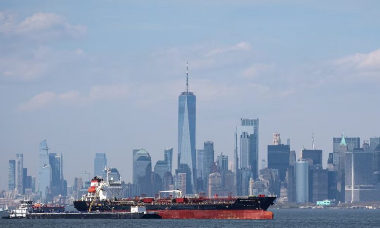 Trump Predicts Swift End to Iran Conflict as Port Blockade Tightens