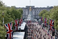 Ballot for 2027 opens as London Marathon turns warmer