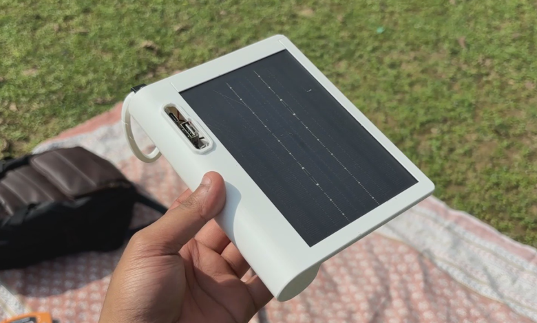 SolMate: A pocket solar charger that powers while you move