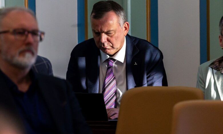 Jón Pétur Zimsen biðst afsökunar á færslu sinni