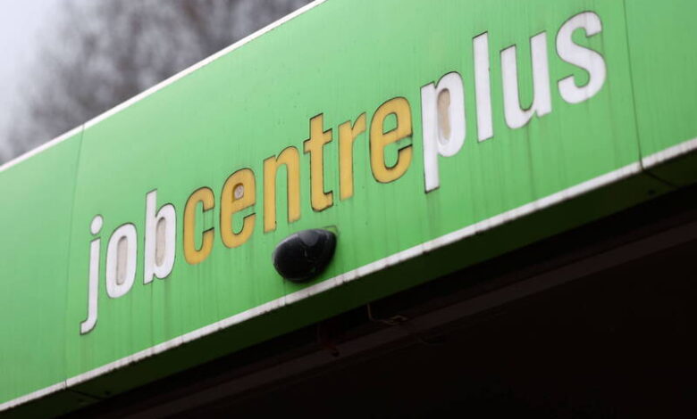 砸400萬拿英國學位竟淪無業！21歲高材生海投500封履歷一場空