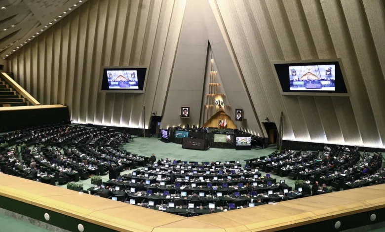 حمایت قاطع ۲۶۱ نماینده مجلس از هیئت مذاکره‌کننده و قالیباف