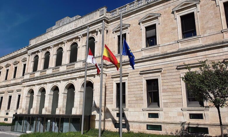 Gana el juicio tras ser despedido por error: la clave fue una notificación tardía