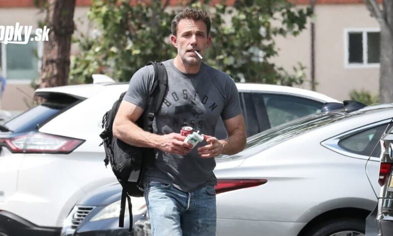 Británia bez cigariet, ale celebrity stále v dymovej hmle: Najtuhší fajčiari Hollywoodu?