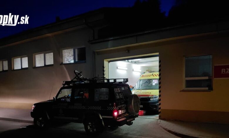 Nebezpečný pád: Mladý cyklista skončil po nehode v opatere záchranárov