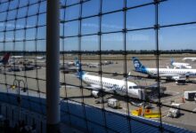 Alaska’s Europe debut sparks hub war with Delta in Seattle