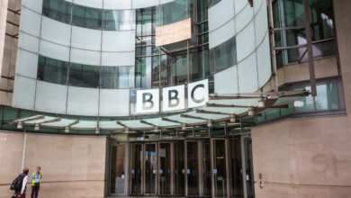Restructurări masive la BBC: Peste 1.800 de angajați vor fi concediați
