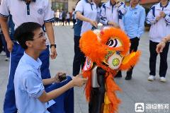 从太空车到无人潜航器：山东省实验中学科技节展现前沿教育新高度