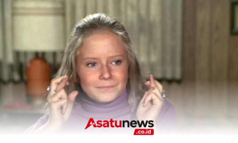 Eve Plumb Memoir: Davy Jones, Boundaries, and Cancer Remission