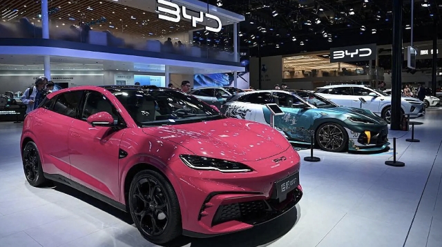 Chinese EV Makers Accelerate Global Expansion as Fuel Costs Rise