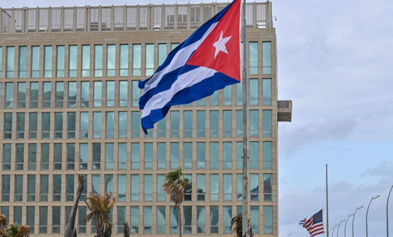 Democrats try to blunt Trump in Cuba — before it’s too late