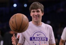 Is Austin Reaves playing tonight? Lakers vs. Rockets injury update