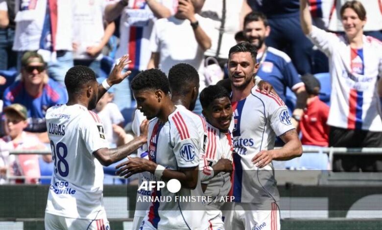 PSG Strengthens Ligue 1 Title Grip with Win Over Angers