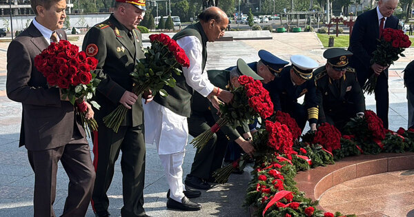 Rajnath Singh Commemorates Heroes at Bishkek Victory Square