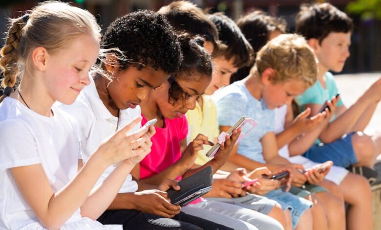 Screens in School: Educators Face the New Screen-Time Debate