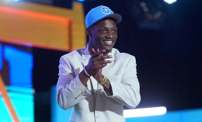 Titans HC Robert Saleh explains why he drafted Carnell Tate at No. 4