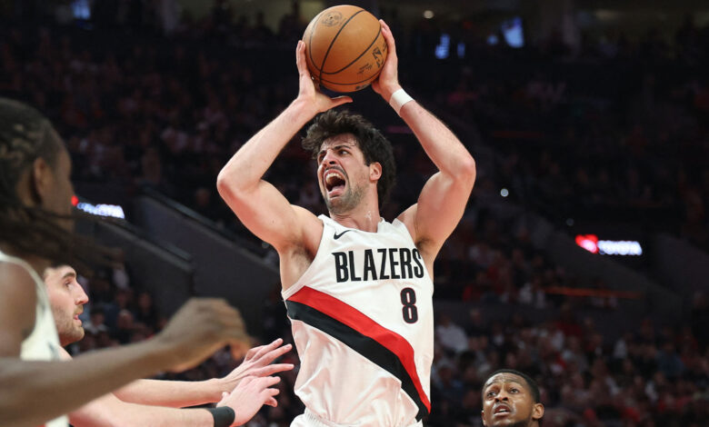 Fox chips Avdija tooth as Spurs beat Blazers in Game 3