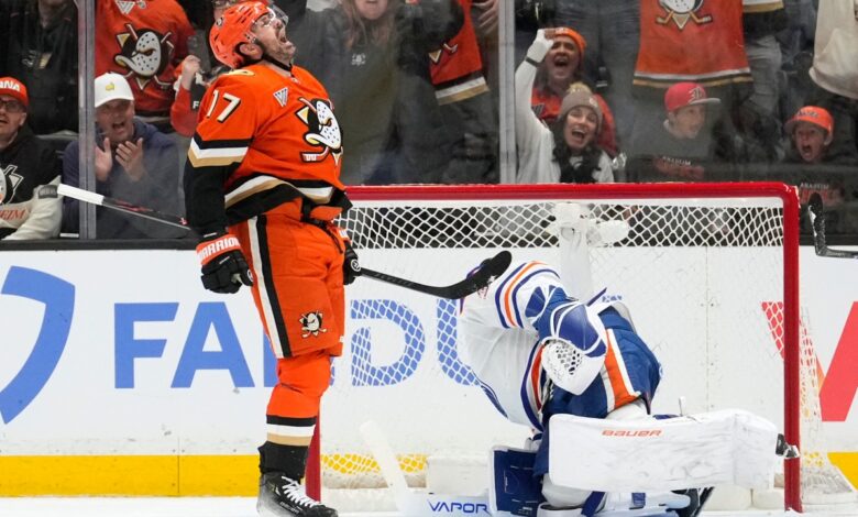 Oilers slow down as Ducks surge to Game 3 win