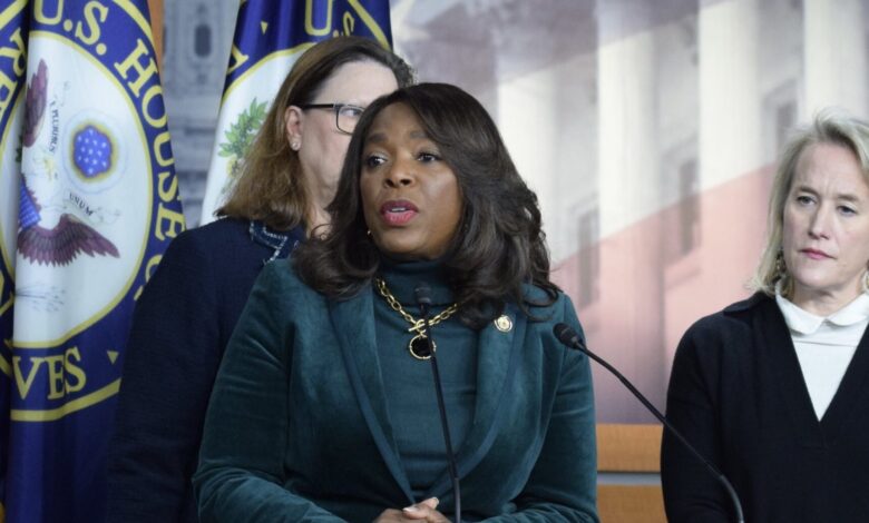 Voting rights hearing urges Congress to act as court case looms