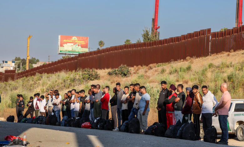 Appeals court blocks Trump asylum limits in fresh setback