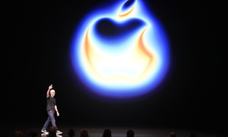 Tim Cook steps down as Apple CEO: what it means for investors and Apple’s next era