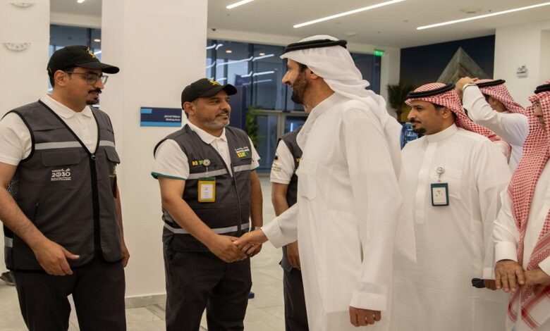 وزير الحج يتفقد جاهزية منفذي الحديثة وجديدة عرعر