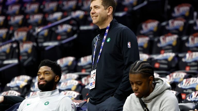 Joe Mazzulla Reacts as Brad Stevens Wins NBA Executive of the Year
