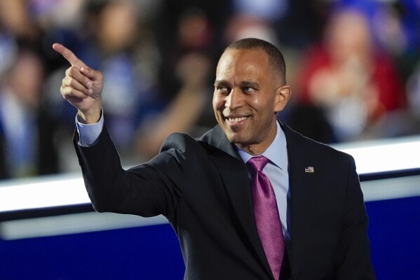 Jeffries’ M push for Florida seats targets DeSantis map fight