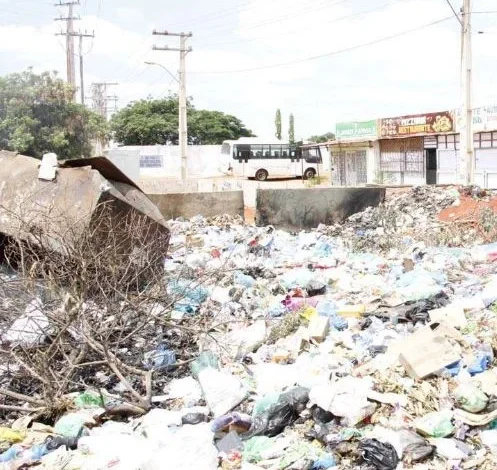 Carta do leitor denuncia lixo nos Zangos e cobra resposta do Governo