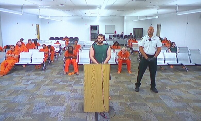 Suspect’s worsening behavior reported before USF killings