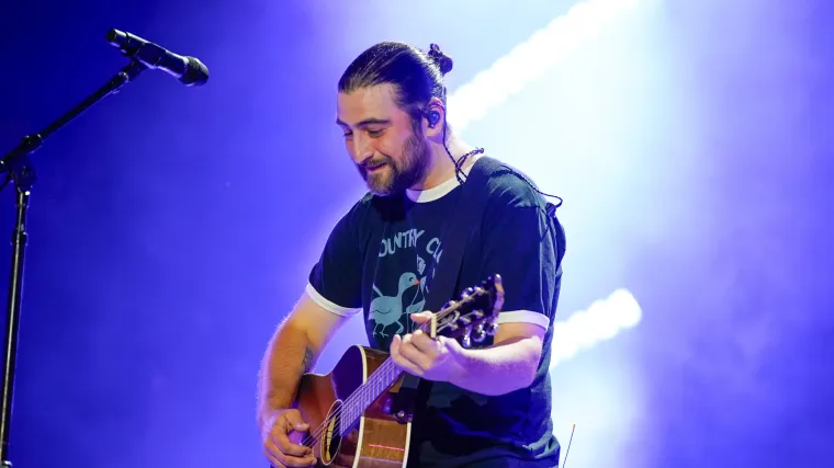 Noah Kahan Boston Tickets 2026: Fenway Park Tips & Best Deals