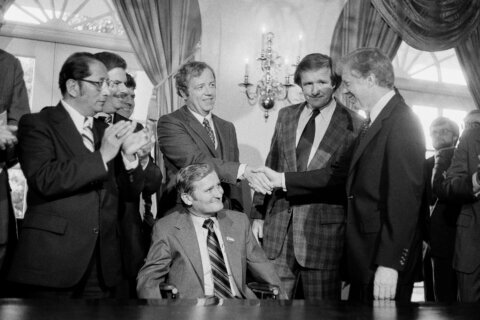 Don Riegle Dies at 88: Michigan’s Longtime Senator Under 7 Presidents