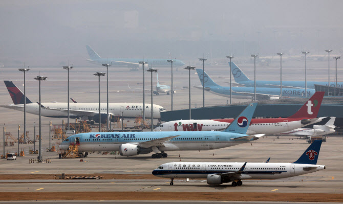 물류비 폭등에 하늘길 막혀… 마이스 업계 ‘중동발 도미노 타격’ 비상