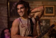 Off Campus Trailer Teases Steamy Fake Dating Season