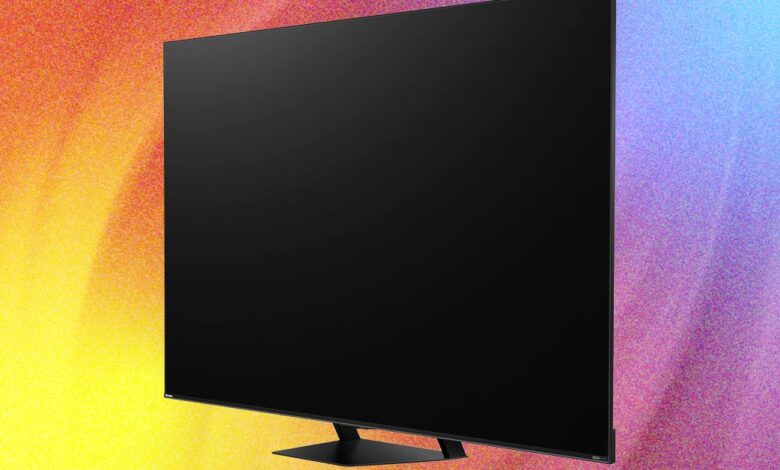 Hisense U7SG review: Bright midrange TV with stand flare—and quirks