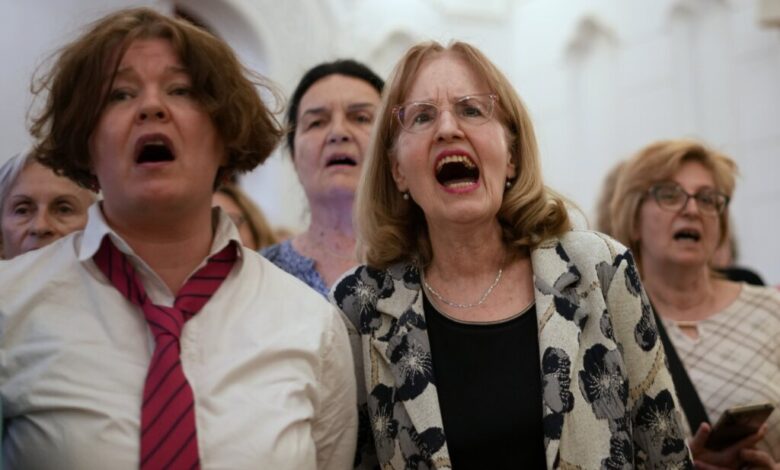 Pop Choir in Serbia: ‘Anyone Can Sing’ Spreads Community